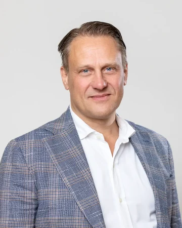 Fredrik-Skarp-ernstromgruppen-management-image