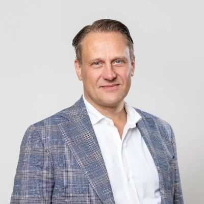 Fredrik-Skarp-ernstromgruppen-management-image